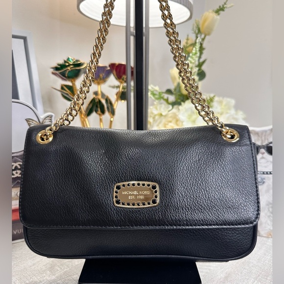 Michael Kors Jet Set Soft Black Leather Crossbody EUC - Picture 1 of 9